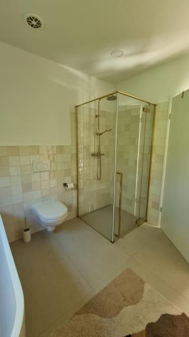 Haus Am Waldrand Und In Seenaehe レーニン エクステリア 写真