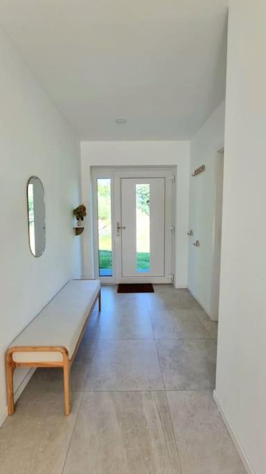 Haus Am Waldrand Und In Seenaehe レーニン エクステリア 写真