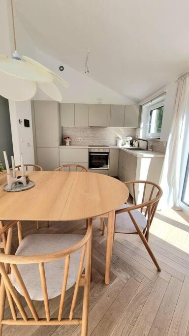 Haus Am Waldrand Und In Seenaehe レーニン エクステリア 写真